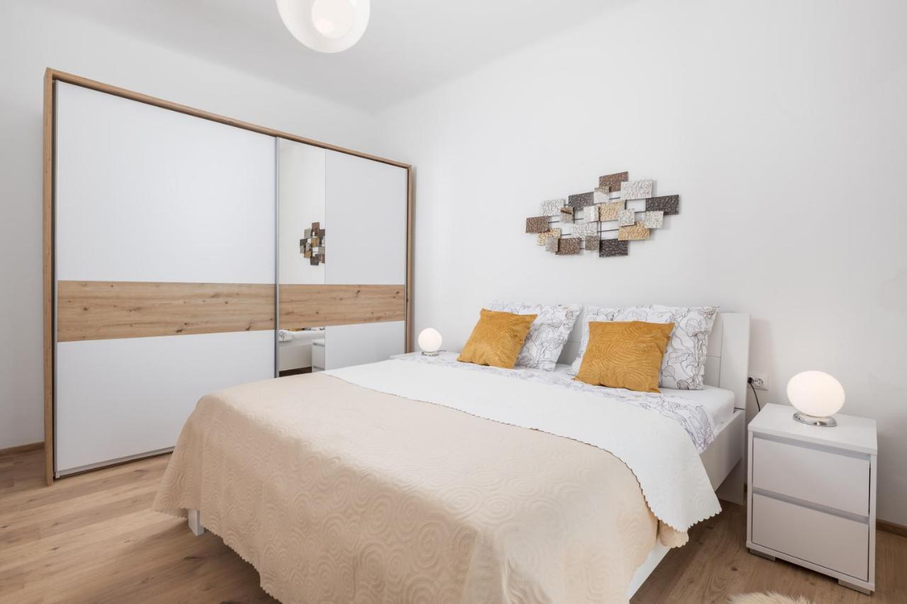 Apartment Carmen Matulji Bagian luar foto